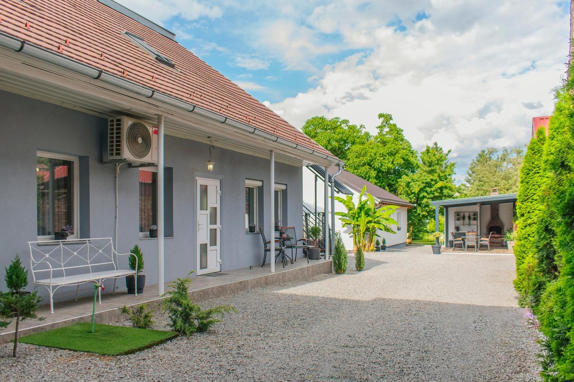 Goodlife Holiday House - Family & Friends Pozega Exteriér fotografie