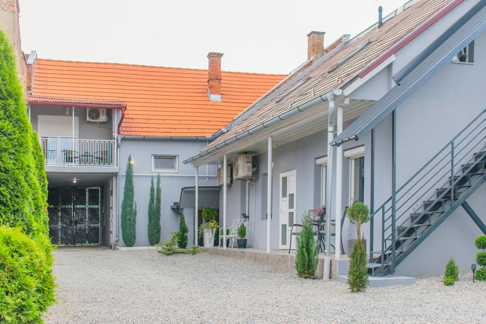 Goodlife Holiday House - Family & Friends Pozega Exteriér fotografie