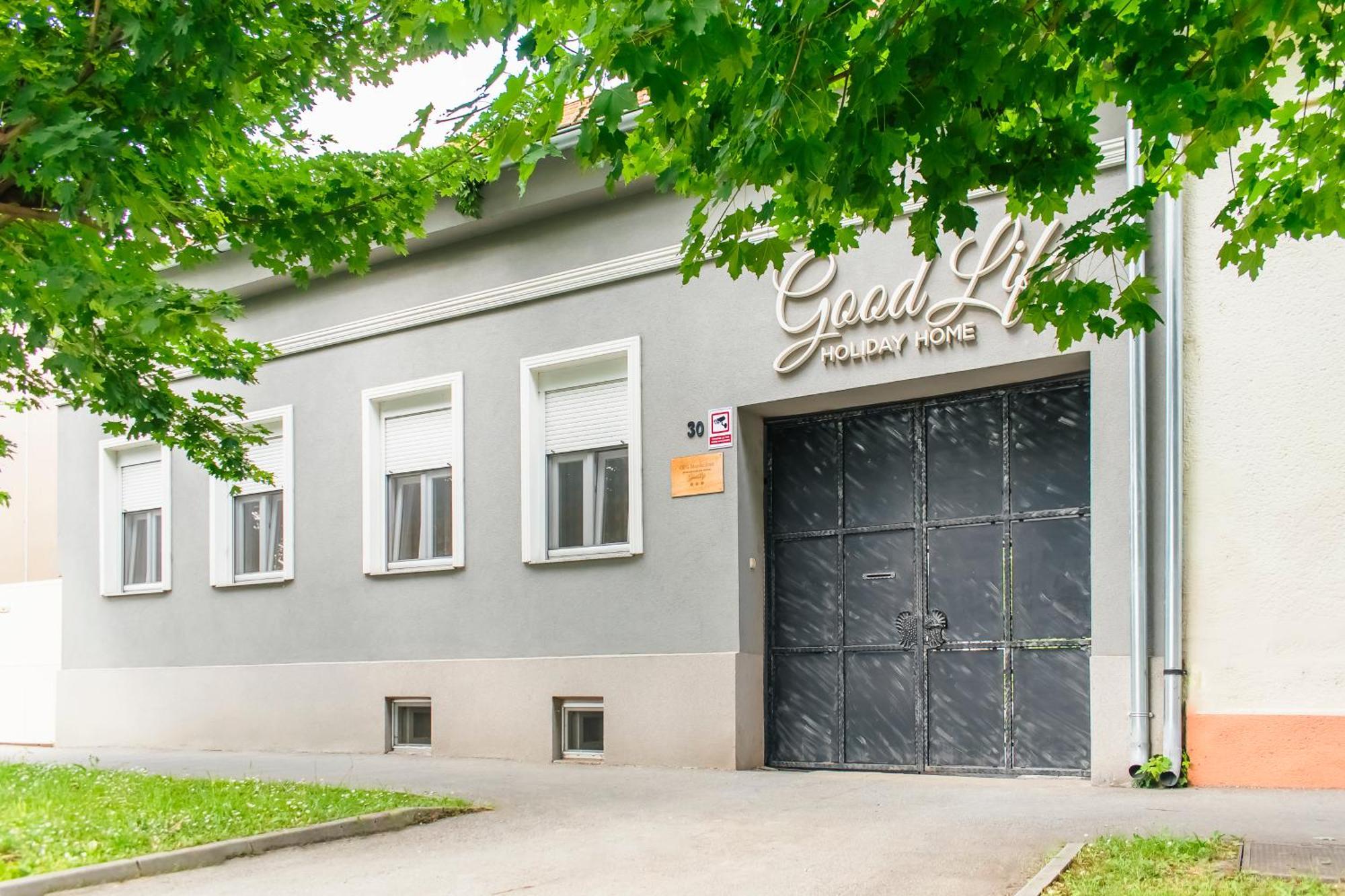 Goodlife Holiday House - Family & Friends Pozega Exteriér fotografie
