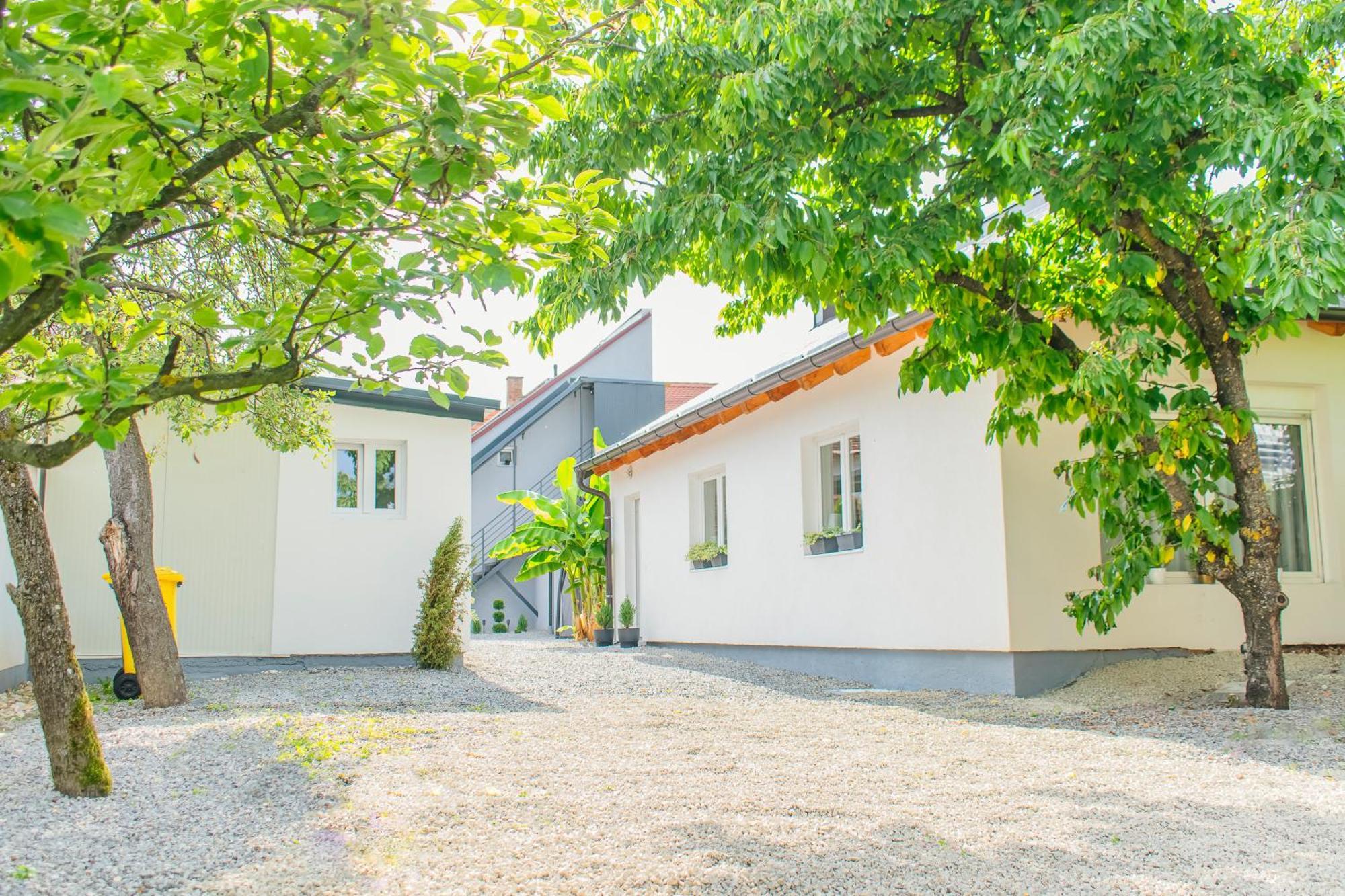 Goodlife Holiday House - Family & Friends Pozega Exteriér fotografie